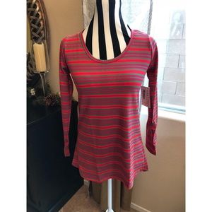 New With Tags LulaRoe Lynnae High-Low Shirt Med